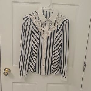 Women's Lace Strip shirt